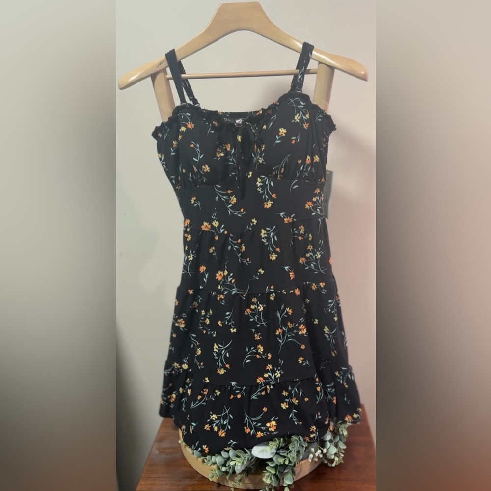 No Boundaries Black Floral Strapless Midi Dress L NWT‎